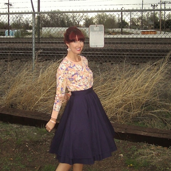 Modcloth Essential Elegance Skirt - Picture 2 of 5